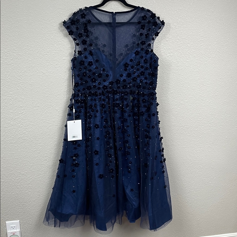 NWT Mac Duggal 67910 Floral Applique Tea Dress Fit Flare Illusion Neck Midnight - Picture 4 of 12